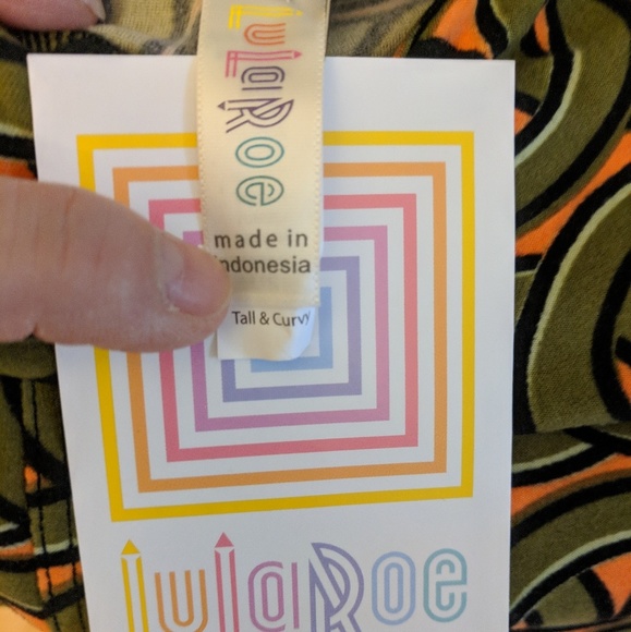 BNWT LULAROE RINGS TALL & CURVY LEGGINGS - Picture 4 of 7